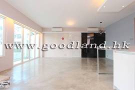 清水灣屋苑 鄰近地鐵及國際學校 交通便利