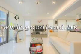 清水灣村屋出售 實用 3 房全幢村屋 特大私人花園 門口泊車