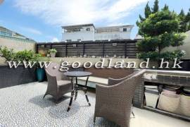 清水灣村屋出售 實用 3 房全幢村屋 特大私人花園 門口泊車