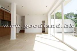 SAI KUNG Village House Prestigious Garden Sea View Home