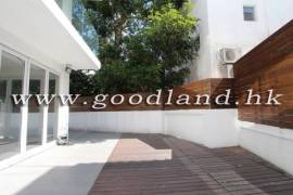 西贡村屋 优越地段 现代装修连私人车位