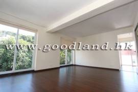 西贡村屋 优越地段 现代装修连私人车位