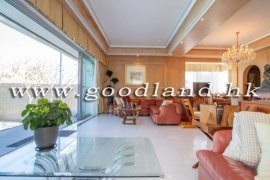 Clear Water Bay Villa For Sale