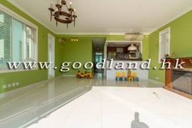 SAI KUNG Village House FOR SALE