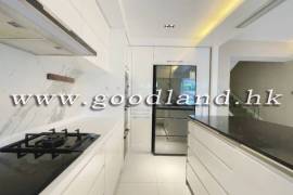 SAI KUNG Waterfront Villa in Popular Complex For Rent