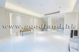 SAI KUNG Waterfront Villa in Popular Complex For Rent