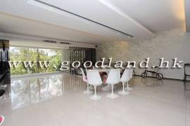 Sai Kung Village House For Sale