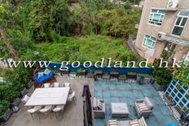 SAI KUNG Village House For Sale