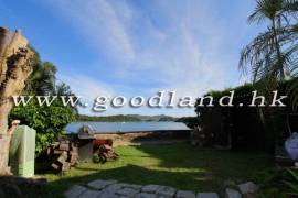 SAI KUNG Waterfront Detached Village House For Sale