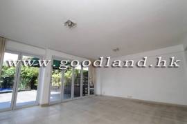 SAI KUNG Village House For Sale