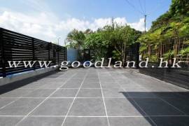 SAI KUNG Village House For Sale