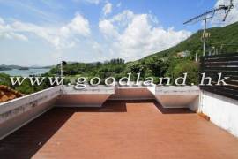 SAI KUNG Village House For Sale