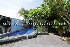 SAI KUNG Village House For Sale