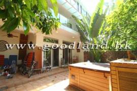 Clear Water Bay Village House For Sale & Rent | 2,100 sq.ft. HK$25M / $65K