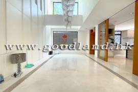 Clear Water Bay Villa For Sale