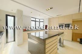 Clear Water Bay Villa For Sale