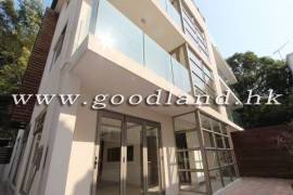 Sai Kung Village House For Sale