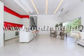 Clear Water Bay Villa For Sale