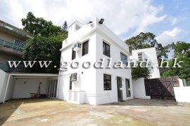 【Sai Kung Village House for Sale】Practical 900 sq.ft. 3-BR Home
