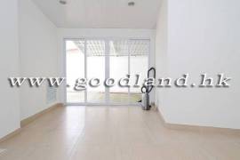 Sai Kung Village House For Sale | 900 sq.ft. 3 Bedrooms HK$17M
