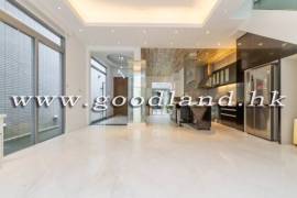 SAI KUNG Villa House For Sale
