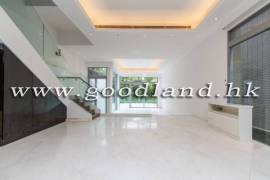SAI KUNG Villa House For Sale