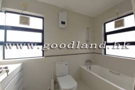 SAI KUNG Village House For Sale