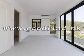 SAI KUNG Village House For Sale