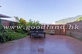 SAI KUNG Village House For Sale