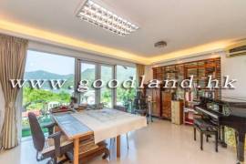 SAI KUNG Village House For Sale