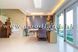SAI KUNG Village House For Sale