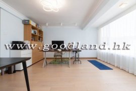 SAI KUNG Villa For Sale | Gated Community, Open Sea View & Parking Nearby
