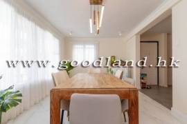 SAI KUNG Village House For Sale