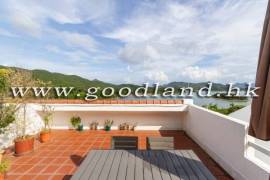 SAI KUNG Village House For Sale