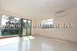 SAI KUNG Village House For Sale Detached House