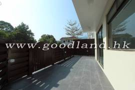 SAI KUNG Village House For Sale Detached House