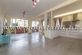 Sai Kung Village House For Sale