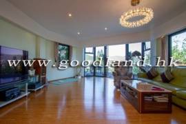 SAI KUNG Village House For Sale