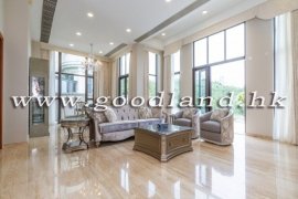 Prestigious Clear Water Bay Villa with Private Elevator & Sea View