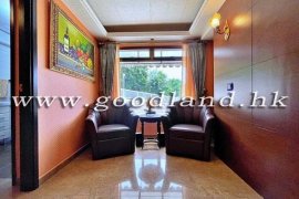 SAI KUNG Villa For Sale | End-Unit, Sea and Mountain View, Private Side Garden