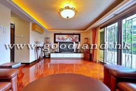 SAI KUNG Village House For Sale