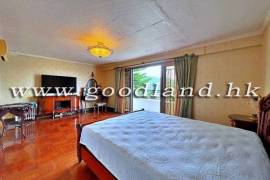 SAI KUNG Village House For Sale
