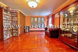 SAI KUNG Village House For Sale
