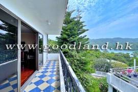 SAI KUNG Village House For Sale