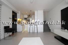 SAI KUNG Village House For Rent