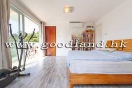 SAI KUNG Village House For Sale
