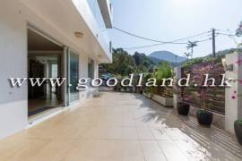 SAI KUNG Village House For Sale
