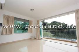 Sai Kung Village House For Sale 