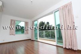 Sai Kung Village House For Sale 