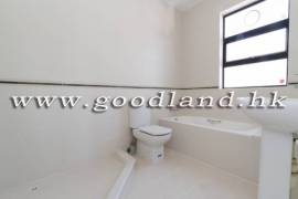 SAI KUNG Village House For Sale